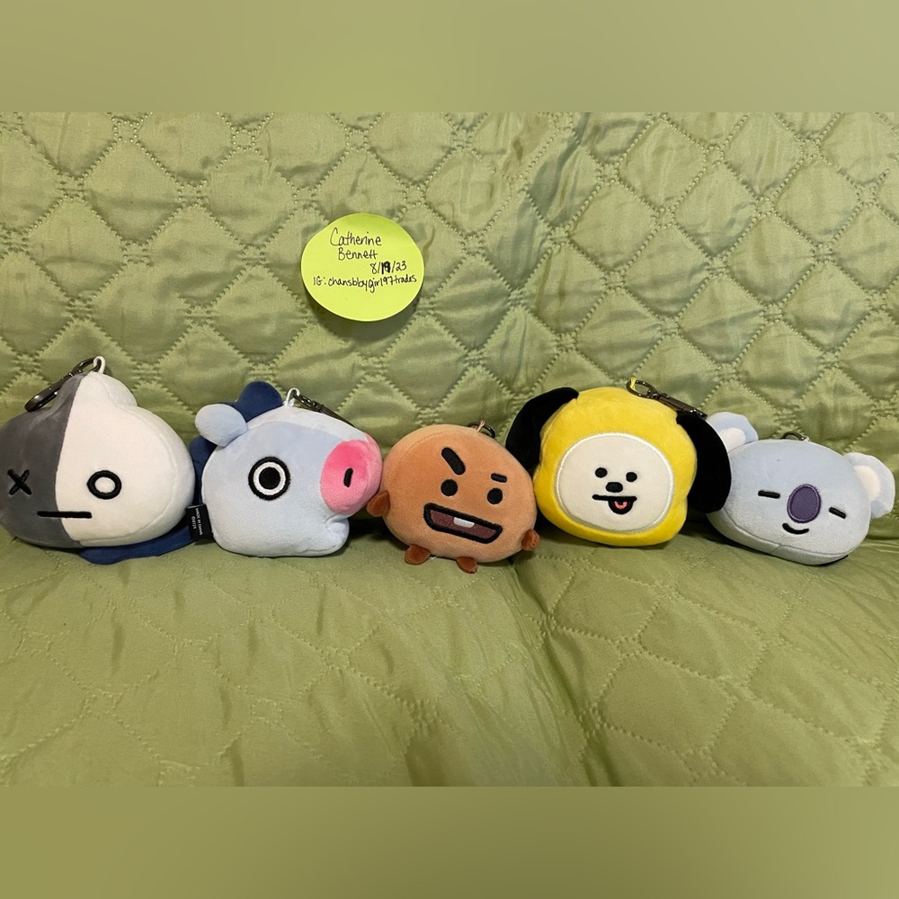 BT21 Stuffed keychains